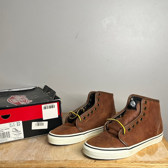 Vans Unisex Brown High-Top Sneakers with White Soles - Picture 1 of 11